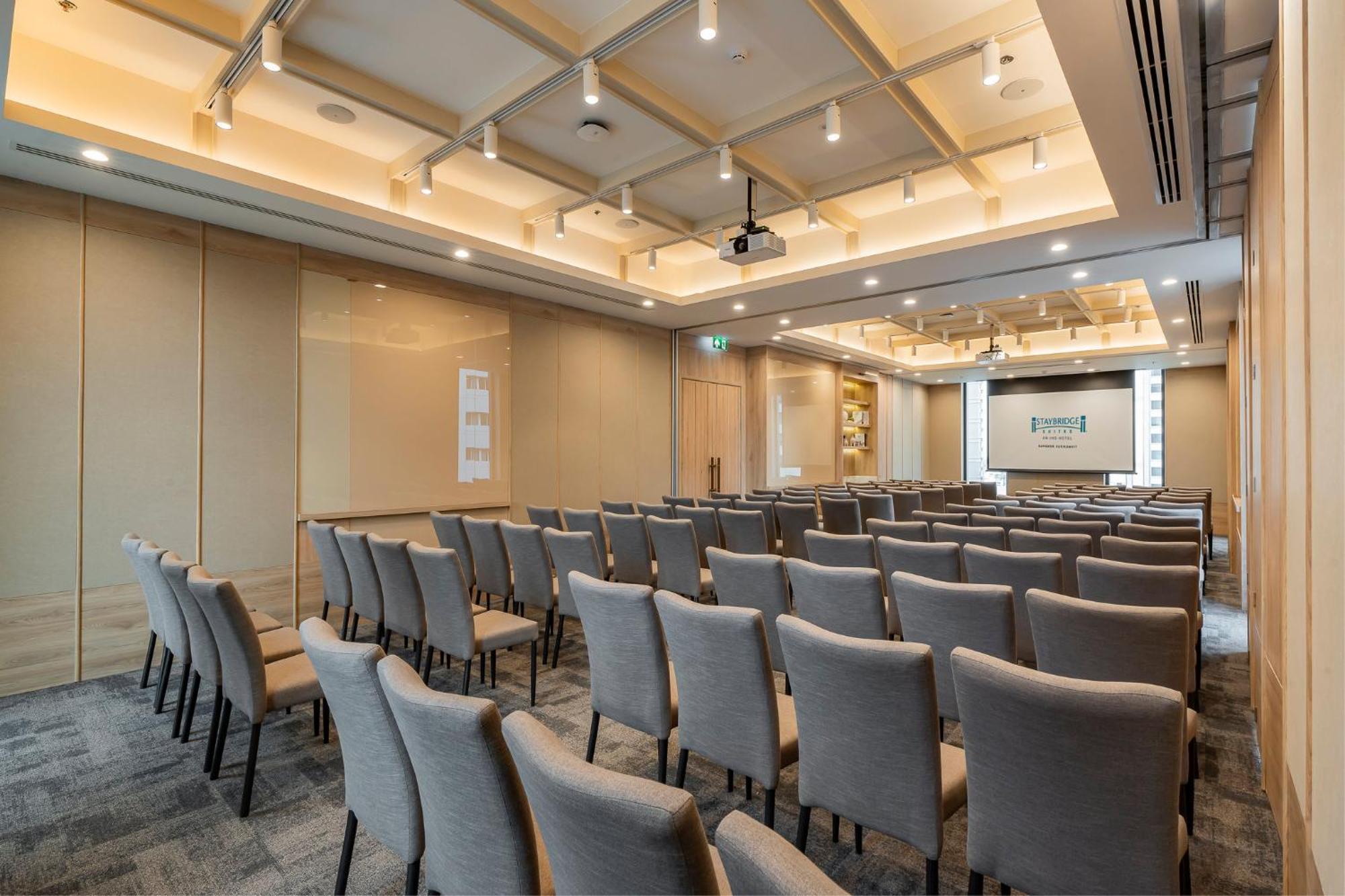Staybridge Suites Bangkok Sukhumvit By Ihg Ngoại thất bức ảnh